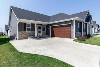 3099 Mary Leigh Dr, Bettendorf, IA 52722