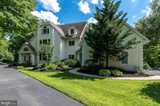 17 Stonington Ct, Dresher, PA 19025