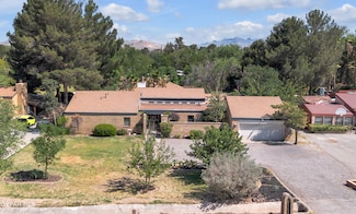724 Gary Ln, El Paso, TX 79922