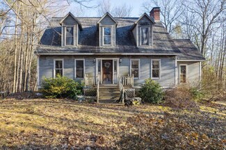 225 Oak Hill Rd, Weare, NH 03281