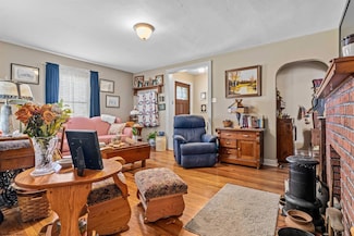 208 Hopwood Fairchance Rd, Uniontown, PA 15401