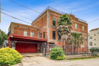 1607 E Bonner St, Houston, TX 77007