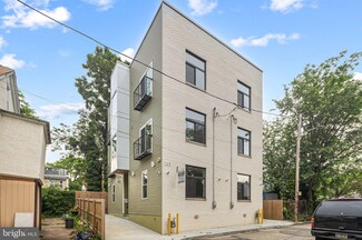 135 E Springer St, Philadelphia, PA 19119
