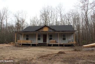 136 Firefly Ct, Jamestown, TN 38556