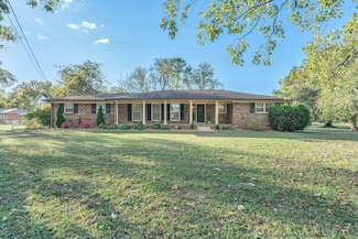 166 Oak Valley Dr, Nashville, TN 37207