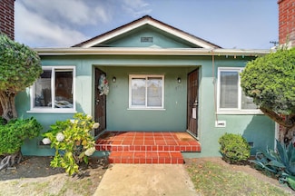 569 18th St, Richmond, CA 94801