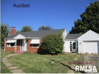 111 E Ames St, Yates City, IL 61572