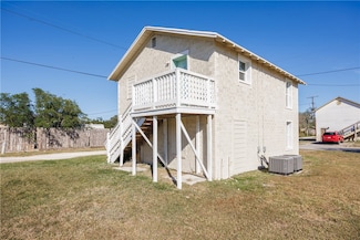 117 S Wells St, Kingsville, TX 78363