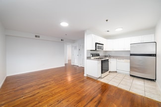 524 4th St Unit 6, Union City, NJ 07087