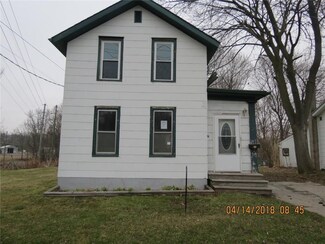 32 Mill St, Phelps, NY 14532