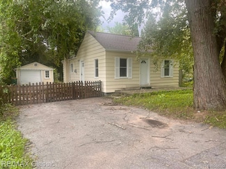 21408 Collingham Ave, Farmington Hills, MI 48336