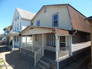 634 S Front St, Sunbury, PA 17801