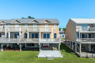 9A Mashes Sands Rd, Panacea, FL 32346