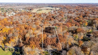 1491 Waukazoo Dr, Holland, MI 49424