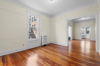 572 Gregory Ave, Weehawken, NJ 07086