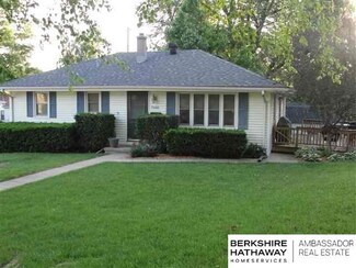 7440 Frederick St, Omaha, NE 68124