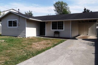 8304 42nd Place S, Seattle, WA 98118