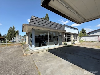 827 W Division St, Mount Vernon, WA 98273