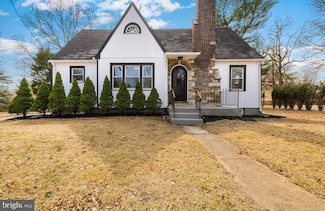 117 Green Ln, Ewing, NJ 08638