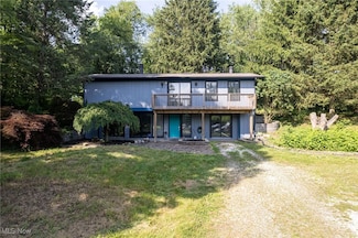 2182 Shaffer Rd, Mogadore, OH 44260
