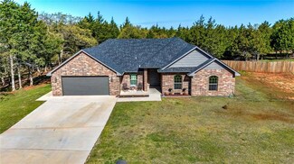 345 Redbud Ln, Guthrie, OK 73044