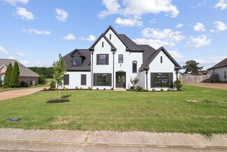 285 Fairoaks Dr, Oakland, TN 38060
