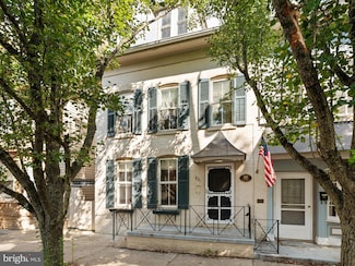 219 N Maple Ave, Martinsburg, WV 25401