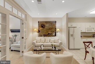 2036 Windrow Dr, Princeton, NJ 08540