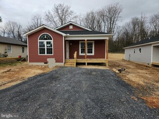 6131 Moore Ave, Mount Jackson, VA 22842