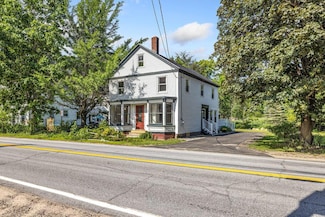 20 River Rd, Buxton, ME 04093