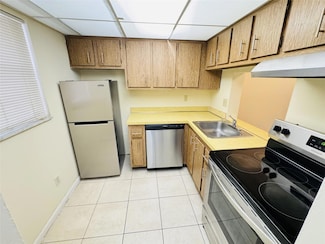 2800 NW 56th Ave Unit E304, Lauderhill, FL 33313