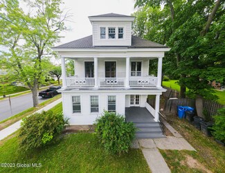 576 Providence St, Albany, NY 12208