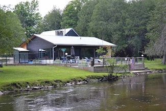 5150 Thorsen River Dr, East Jordan, MI 49727