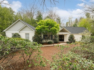 10 Cedarcliff Rd, Asheville, NC 28803