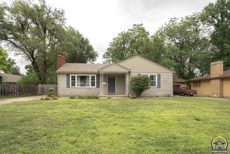 1906 SW Seabrook Ave, Topeka, KS 66604