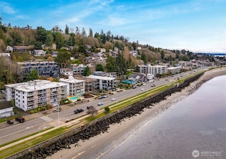 2104 Alki Ave SW Unit 305, Seattle, WA 98116