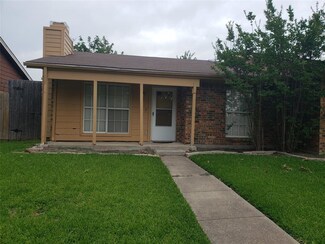 2404 Red River St, Mesquite, TX 75150