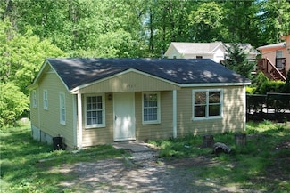 5765 Hillside Dr, Atlanta, GA 30340