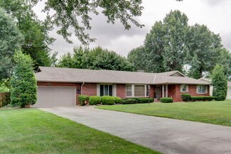2236 S Meadowview Ave, Springfield, MO 65804