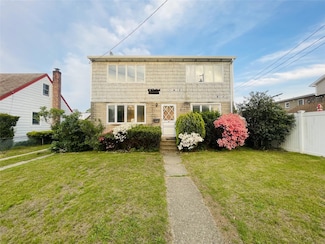 245 Stone St, Elmont, NY 11003
