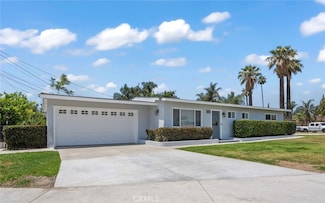 18091 Vine St, Fontana, CA 92335