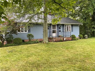 7435 Midland Rd, Independence, OH 44131