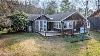 77 Southdale Rd, Shickshinny, PA 18655