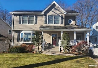 51 Momar Dr, Bergenfield, NJ 07621