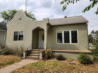 512 N Vine Ave, Marshfield, WI 54449