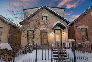 2151 W Race Ave, Chicago, IL 60612