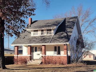 209 1st St SE, Le Mars, IA 51031