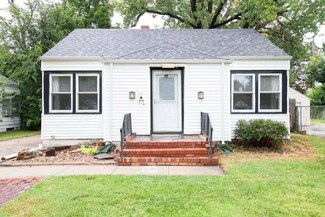 1016 N Terrace Dr, Wichita, KS 67208