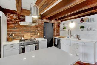 53 Fulton St Unit 4, Boston, MA 02109