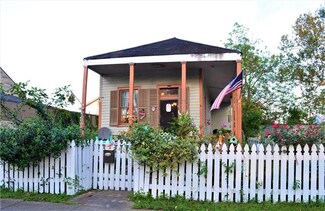 710 Franklin St, Gretna, LA 70053
